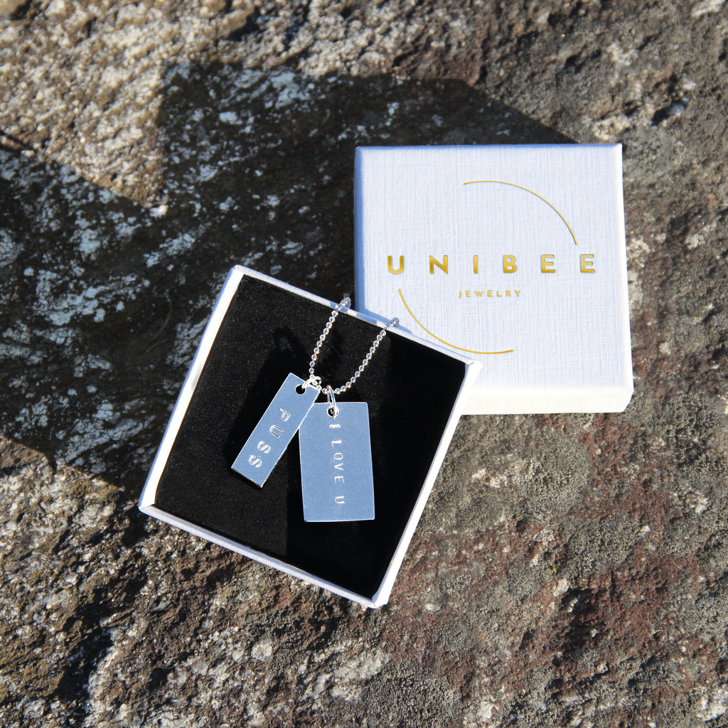 Halsband med Puss / kram